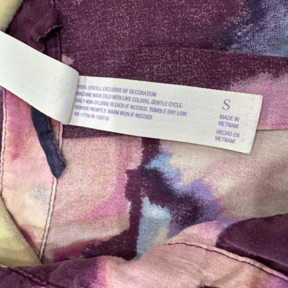 Stars Above Floral Patterned Women’s Shirt - Picture 6 of 6